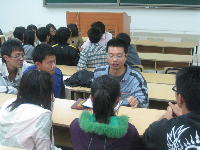 导师和员工交谈.JPG